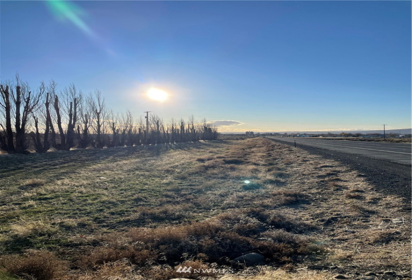 10225 HWY 2, Coulee City, Washington 99115, ,Commercial Sale,For Sale,HWY 2,NWM1870281