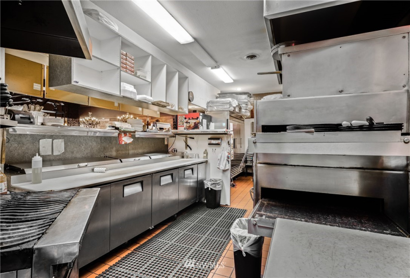 12720 4th, Everett, Washington 98204, ,Business Opportunity,For Sale,4th,NWM1871471