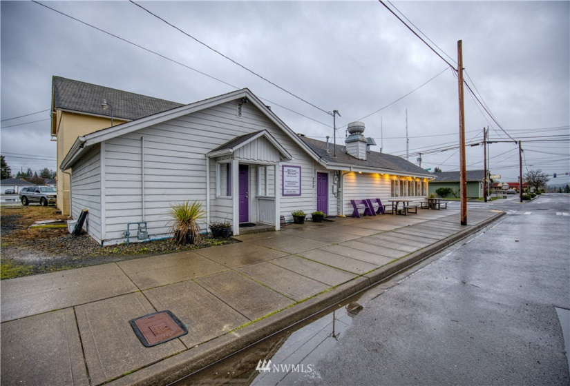 220 Young, Elma, Washington 98541, ,Commercial Sale,For Sale,Young,NWM1871314