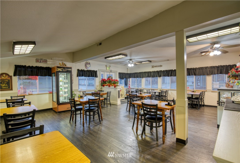 220 Young, Elma, Washington 98541, ,Commercial Sale,For Sale,Young,NWM1871314