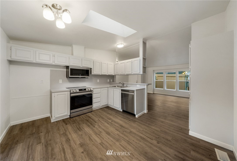 8509 144th Ave E, Puyallup, Washington 98372, 3 Bedrooms Bedrooms, ,2 BathroomsBathrooms,Residential,For Sale,144th Ave E,NWM1871510