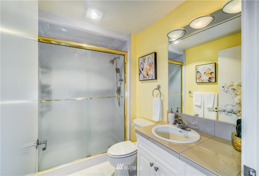 321 10th, Seattle, Washington 98104, 2 Bedrooms Bedrooms, ,1 BathroomBathrooms,Residential,For Sale,Stadium View,10th,NWM1860829