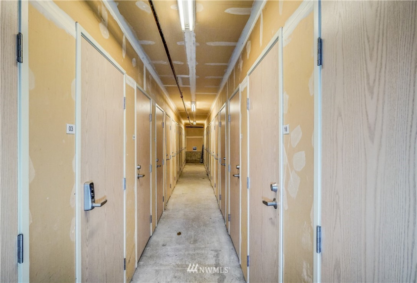 321 10th, Seattle, Washington 98104, 2 Bedrooms Bedrooms, ,1 BathroomBathrooms,Residential,For Sale,Stadium View,10th,NWM1860829
