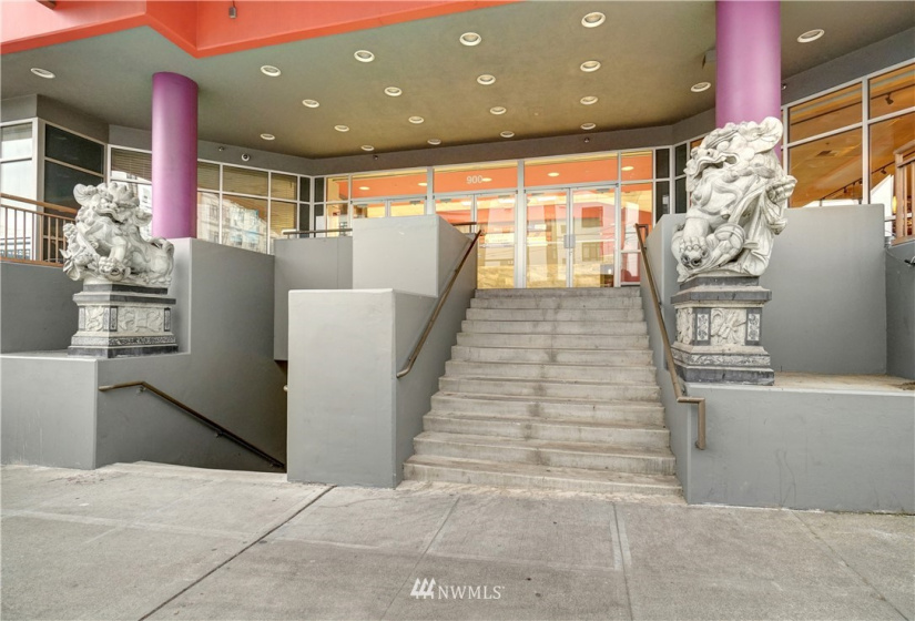 321 10th, Seattle, Washington 98104, 2 Bedrooms Bedrooms, ,1 BathroomBathrooms,Residential,For Sale,Stadium View,10th,NWM1860829