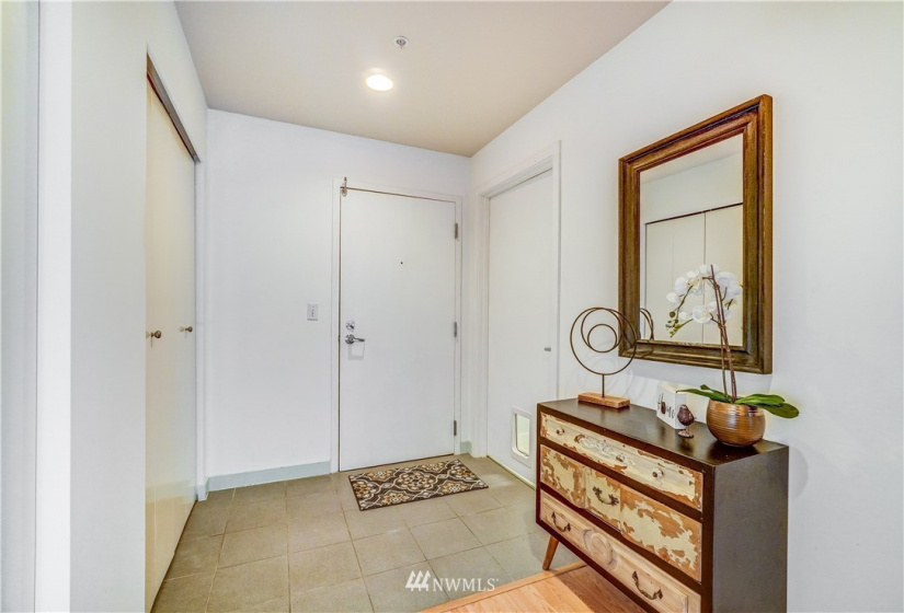 321 10th, Seattle, Washington 98104, 2 Bedrooms Bedrooms, ,1 BathroomBathrooms,Residential,For Sale,Stadium View,10th,NWM1860829