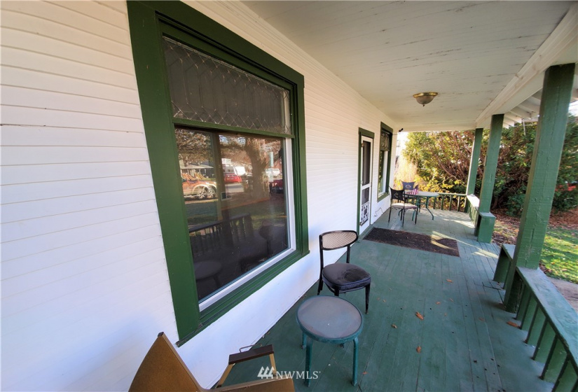 925 1st, Okanogan, Washington 98840, 2 Bedrooms Bedrooms, ,1 BathroomBathrooms,Residential,For Sale,Kahlows 2nd Add Okan,1st,NWM1868124