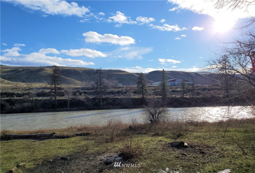 925 1st, Okanogan, Washington 98840, 2 Bedrooms Bedrooms, ,1 BathroomBathrooms,Residential,For Sale,Kahlows 2nd Add Okan,1st,NWM1868124