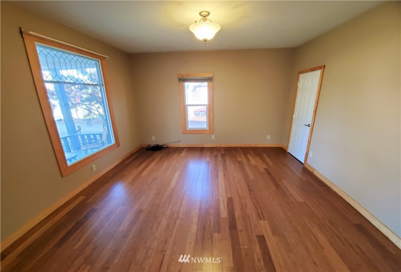 925 1st, Okanogan, Washington 98840, 2 Bedrooms Bedrooms, ,1 BathroomBathrooms,Residential,For Sale,Kahlows 2nd Add Okan,1st,NWM1868124
