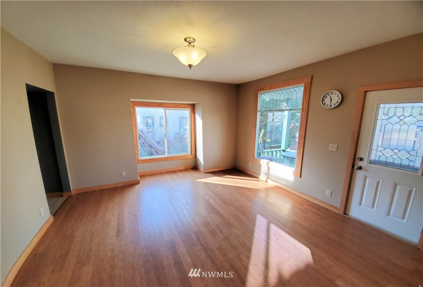 925 1st, Okanogan, Washington 98840, 2 Bedrooms Bedrooms, ,1 BathroomBathrooms,Residential,For Sale,Kahlows 2nd Add Okan,1st,NWM1868124