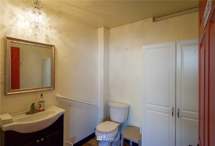 154 Washington, Sequim, Washington 98382, ,Residential Lease,For Rent,Washington,NWM1870988