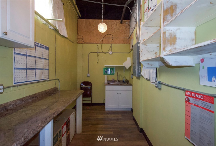 154 Washington, Sequim, Washington 98382, ,Residential Lease,For Rent,Washington,NWM1870988