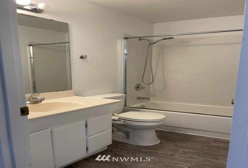 4530 151st, Bellevue, Washington 98006, 3 Bedrooms Bedrooms, ,Residential Lease,For Rent,151st,NWM1871703