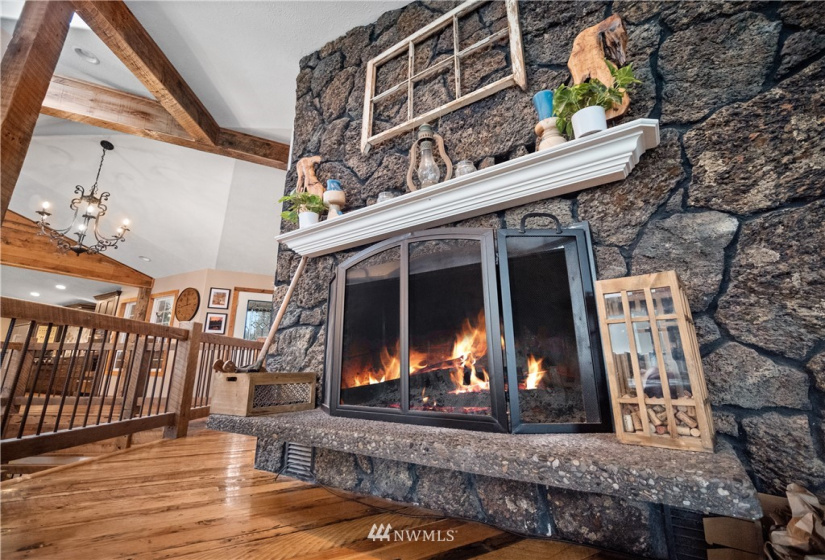 14630 Lenette, Nine Mile Falls, Washington 99026, ,Residential,For Sale,Lenette,NWM1870580