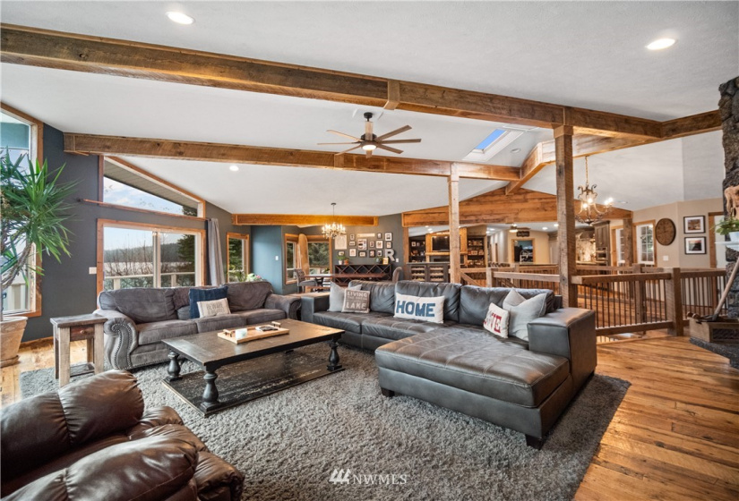 14630 Lenette, Nine Mile Falls, Washington 99026, ,Residential,For Sale,Lenette,NWM1870580