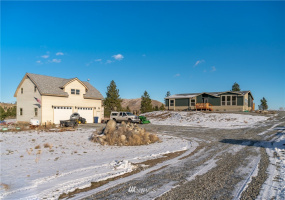 1565 Washington Creek, Chelan, Washington 98816, 3 Bedrooms Bedrooms, ,1 BathroomBathrooms,Residential,For Sale,Washington Creek,NWM1871625