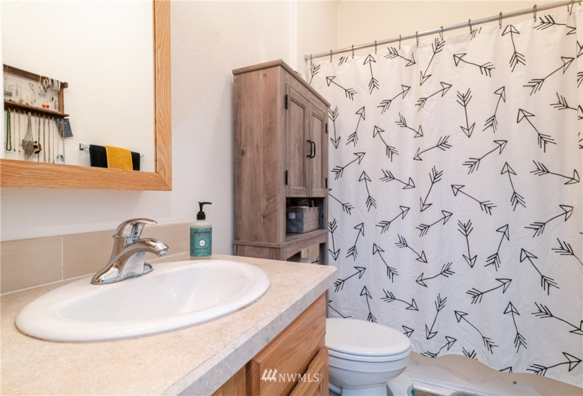 1565 Washington Creek, Chelan, Washington 98816, 3 Bedrooms Bedrooms, ,1 BathroomBathrooms,Residential,For Sale,Washington Creek,NWM1871625