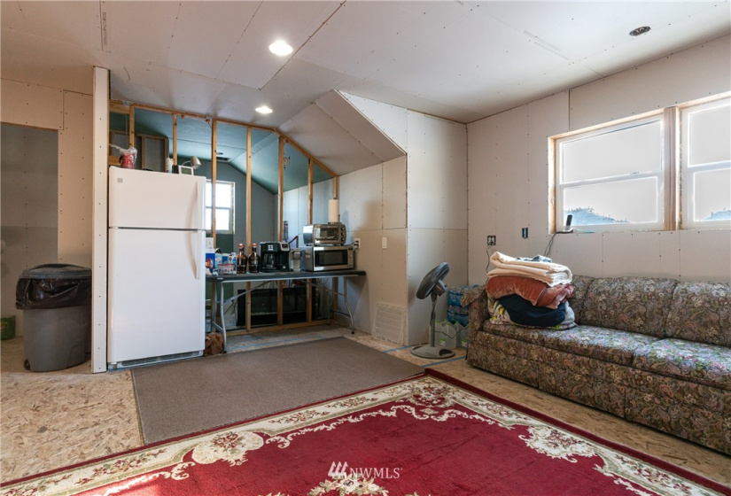 1565 Washington Creek, Chelan, Washington 98816, 3 Bedrooms Bedrooms, ,1 BathroomBathrooms,Residential,For Sale,Washington Creek,NWM1871625