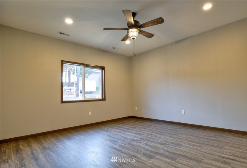 303 7th, Warden, Washington 98857, 3 Bedrooms Bedrooms, ,1 BathroomBathrooms,Residential,For Sale,Warden Heights,7th,NWM1871122