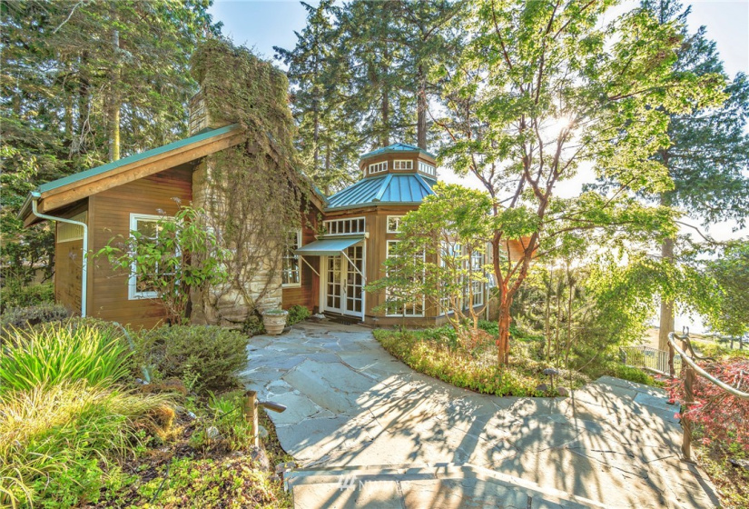 450 Eagle Bay, Blakely Island, Washington 98222, 5 Bedrooms Bedrooms, ,4 BathroomsBathrooms,Residential,For Sale,SAN JUAN AVIATION ESTATES,Eagle Bay,NWM1869523