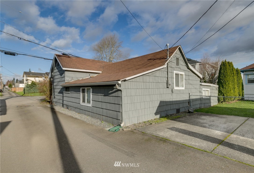 1502 Walnut, Everett, Washington 98201, ,Commercial Sale,For Sale,Walnut,NWM1871841