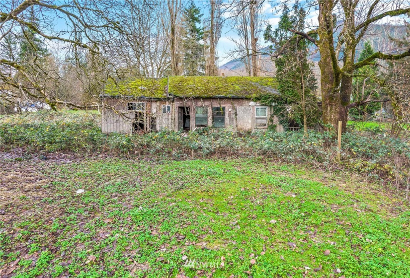 516 Elm, Hamilton, Washington 98255, ,Land,For Sale,Elm,NWM1871846