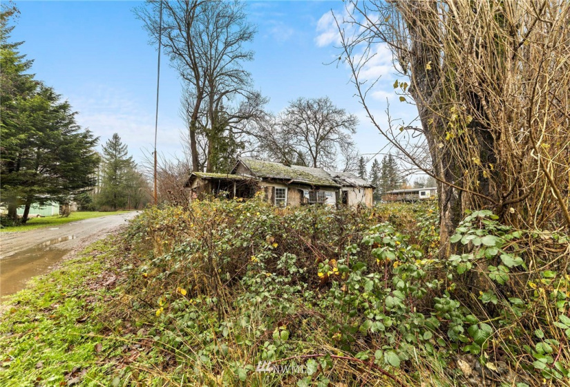 516 Elm, Hamilton, Washington 98255, ,Land,For Sale,Elm,NWM1871846