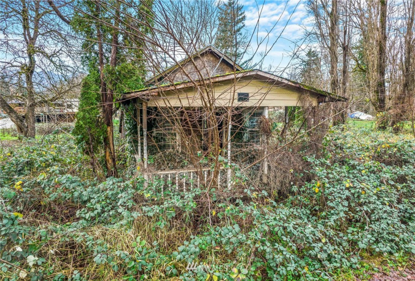 516 Elm, Hamilton, Washington 98255, ,Land,For Sale,Elm,NWM1871846