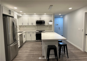 19215 15, Shoreline, Washington 98155, 2 Bedrooms Bedrooms, ,1 BathroomBathrooms,Residential Lease,For Rent,15,NWM1871876