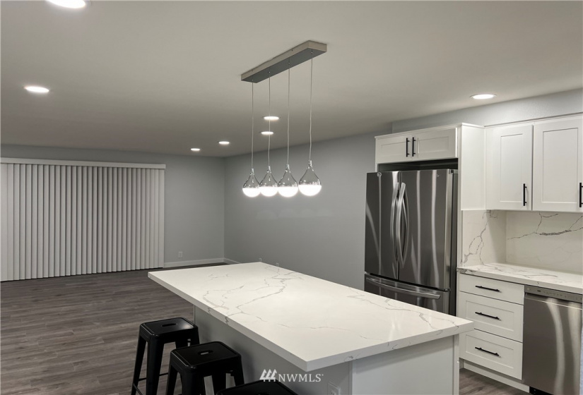 19215 15, Shoreline, Washington 98155, 2 Bedrooms Bedrooms, ,1 BathroomBathrooms,Residential Lease,For Rent,15,NWM1871876