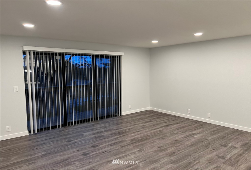 19215 15, Shoreline, Washington 98155, 2 Bedrooms Bedrooms, ,1 BathroomBathrooms,Residential Lease,For Rent,15,NWM1871876