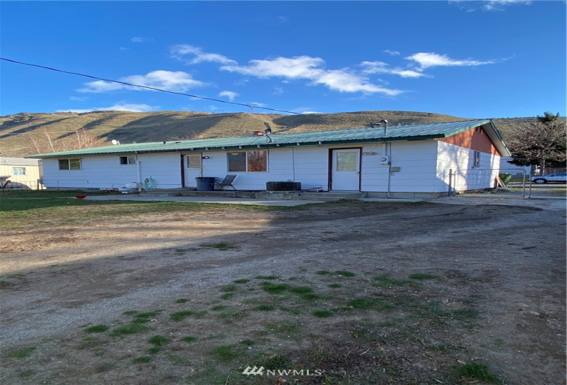 1124 Camas, Coulee Dam, Washington 99116, 3 Bedrooms Bedrooms, ,1 BathroomBathrooms,Residential,For Sale,Camas,NWM1871840