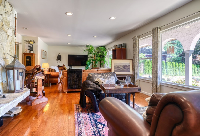 1890 Benson, Point Roberts, Washington 98281, 3 Bedrooms Bedrooms, ,2 BathroomsBathrooms,Residential,For Sale,Benson,NWM1872079
