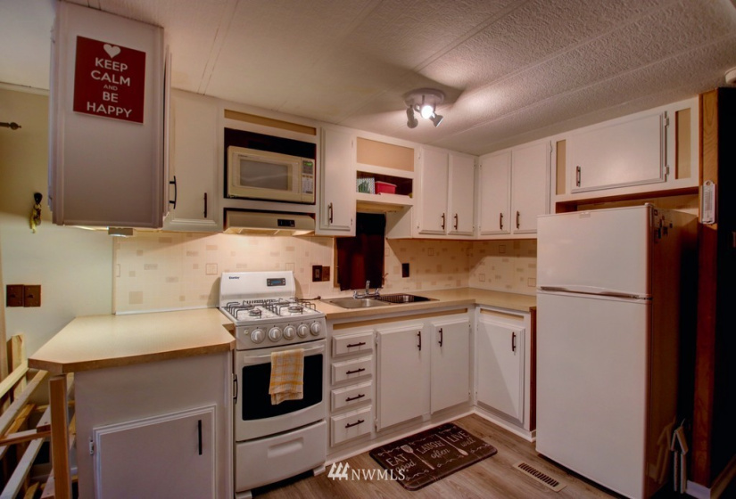 105 4 Christmas Tree, Deming, Washington 98244, 1 Bedroom Bedrooms, ,1 BathroomBathrooms,Residential,For Sale,Christmas Tree,NWM1872009