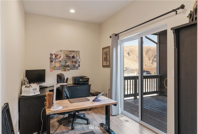 3 Steelhead, Pateros, Washington 98846, 4 Bedrooms Bedrooms, ,2 BathroomsBathrooms,Residential,For Sale,Steelhead,NWM1871706