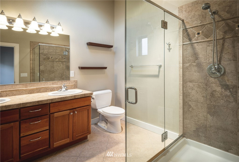 3646 Dayton, Seattle, Washington 98103, 2 Bedrooms Bedrooms, ,Residential Lease,For Rent,Dayton,NWM1872302