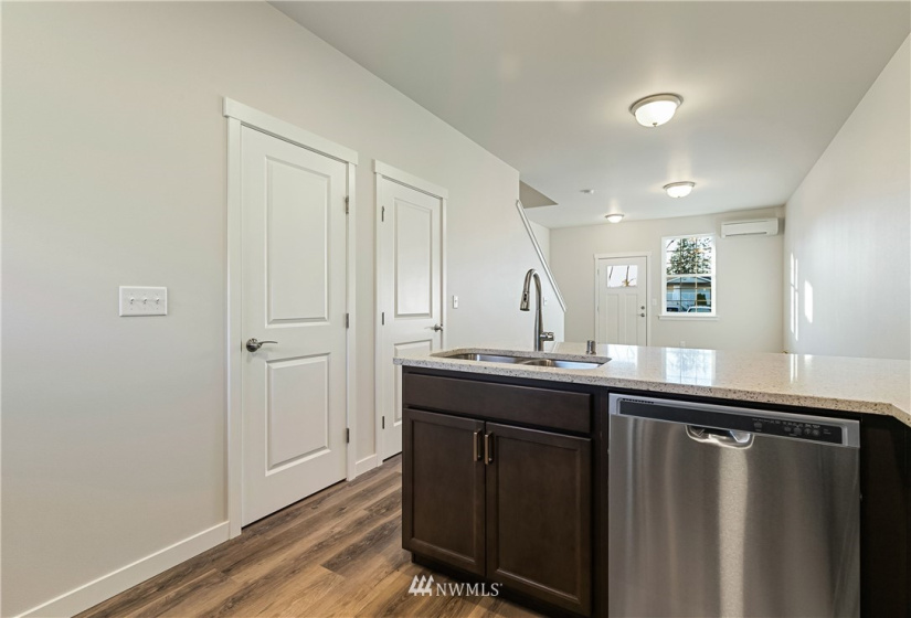 1606 Sunup, Bellingham, Washington 98226, 2 Bedrooms Bedrooms, ,1 BathroomBathrooms,Residential,For Sale,Sunset Village,Sunup,NWM1872113