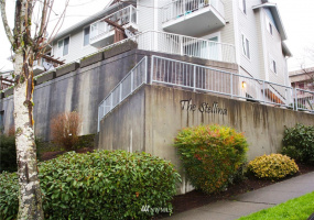 1810 Charles, Seattle, Washington 98144, 2 Bedrooms Bedrooms, ,1 BathroomBathrooms,Residential,For Sale,Stellina,Charles,NWM1871945