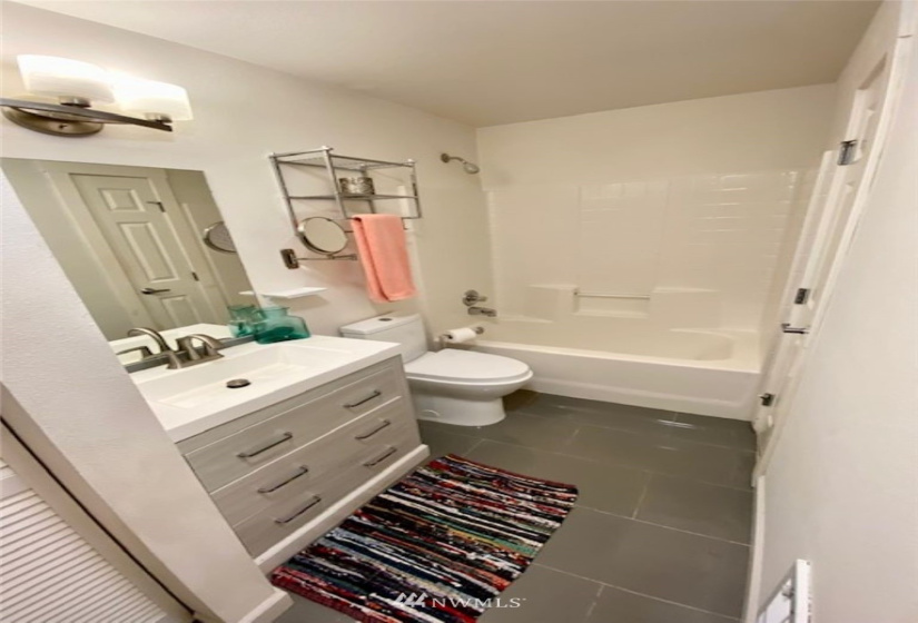 1810 Charles, Seattle, Washington 98144, 2 Bedrooms Bedrooms, ,1 BathroomBathrooms,Residential,For Sale,Stellina,Charles,NWM1871945