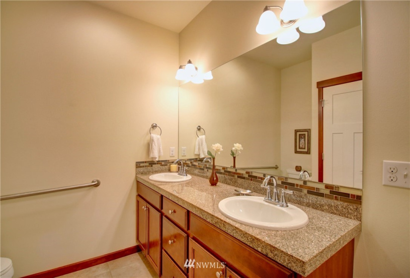 926 Chestnut, Mount Vernon, Washington 98274, 3 Bedrooms Bedrooms, ,1 BathroomBathrooms,Residential,For Sale,Montreaux Phase 1,Chestnut,NWM1871962