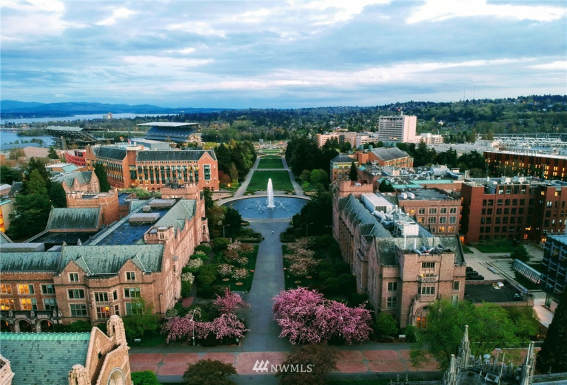4750 University, Seattle, Washington 98105, ,Residential Income,For Sale,University Heights Add,University,NWM1872358