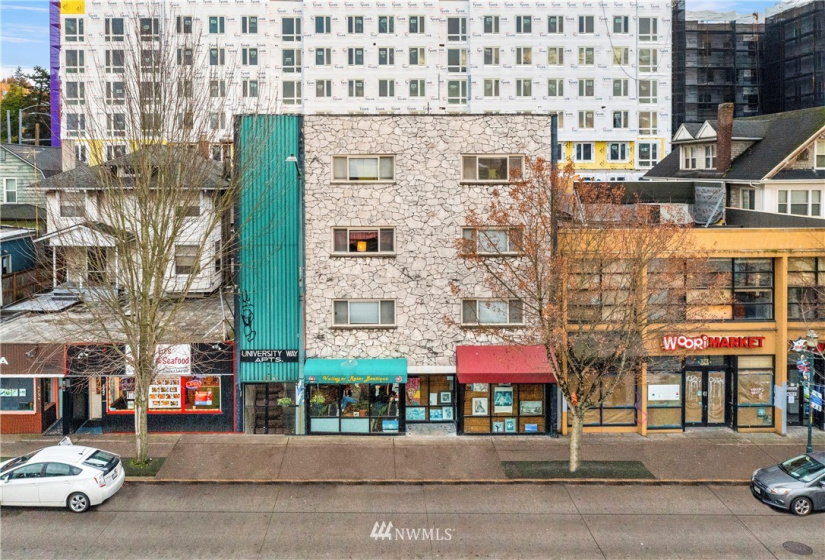 4750 University, Seattle, Washington 98105, ,Residential Income,For Sale,University Heights Add,University,NWM1872358