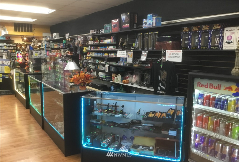 19920 HWY 99, Lynnwood, Washington 98036, ,Business Opportunity,For Sale,HWY 99,NWM1872737