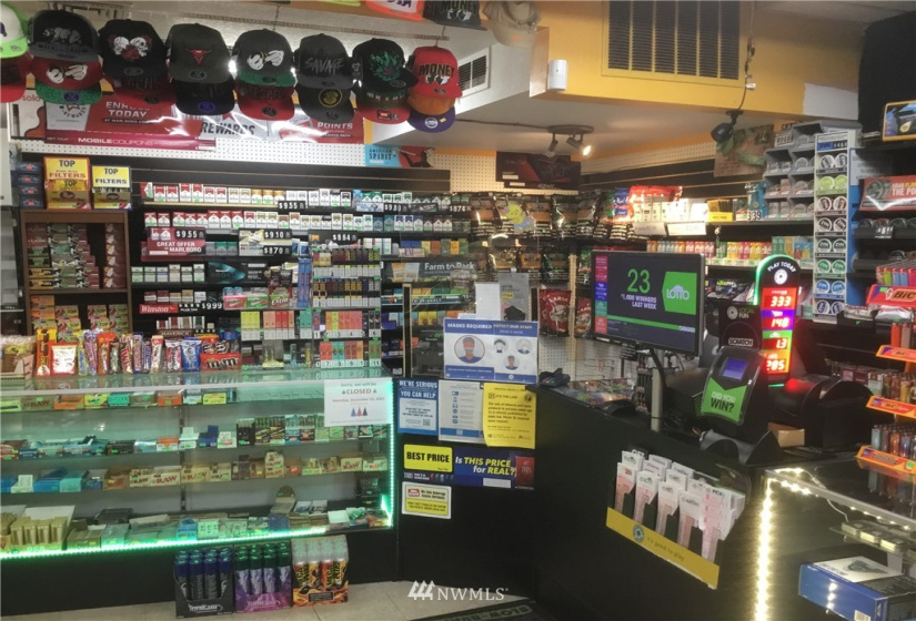 19920 HWY 99, Lynnwood, Washington 98036, ,Business Opportunity,For Sale,HWY 99,NWM1872737