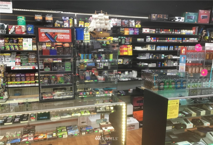 19920 HWY 99, Lynnwood, Washington 98036, ,Business Opportunity,For Sale,HWY 99,NWM1872737