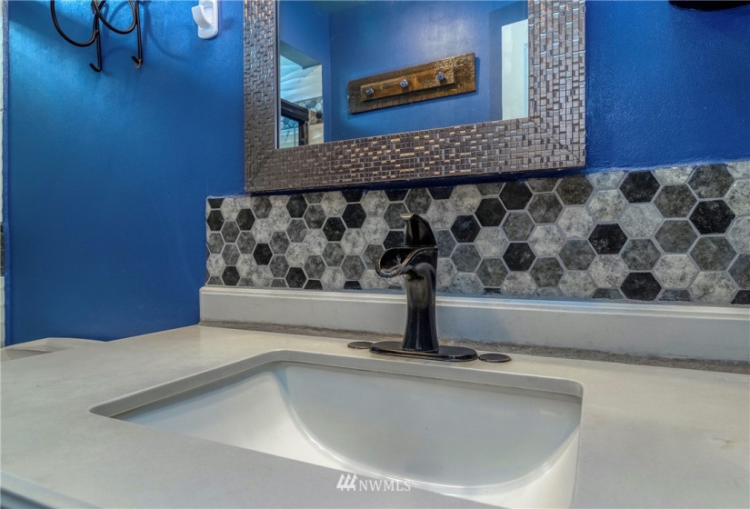 328 10th, Milton-Freewater, Oregon 97862, 4 Bedrooms Bedrooms, ,1 BathroomBathrooms,Residential,For Sale,10th,NWM1872702