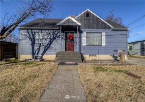 328 10th, Milton-Freewater, Oregon 97862, 4 Bedrooms Bedrooms, ,1 BathroomBathrooms,Residential,For Sale,10th,NWM1872702