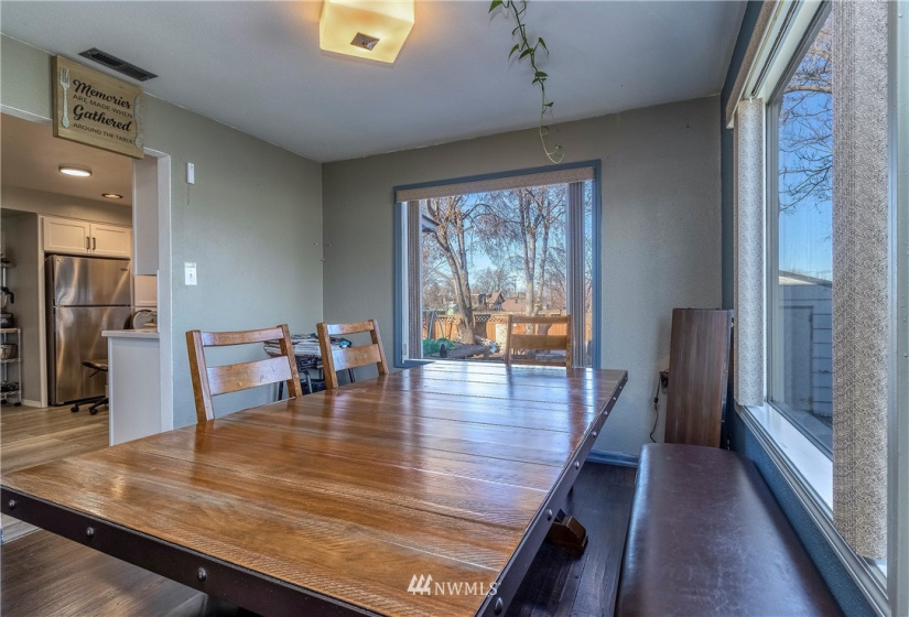 328 10th, Milton-Freewater, Oregon 97862, 4 Bedrooms Bedrooms, ,1 BathroomBathrooms,Residential,For Sale,10th,NWM1872702