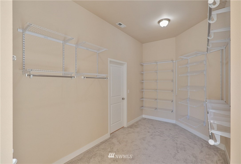1516 131st, Lake Stevens, Washington 98258, 4 Bedrooms Bedrooms, ,3 BathroomsBathrooms,Residential,For Sale,131st,NWM1872183