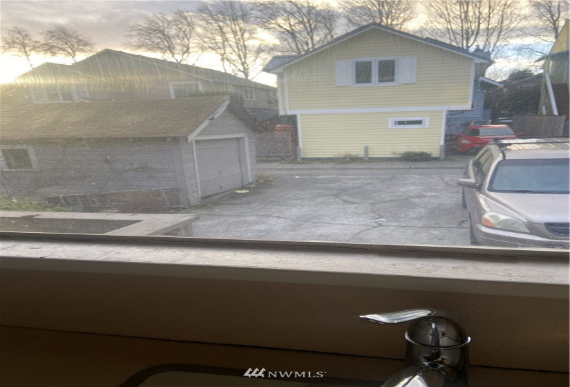 4541 5th, Seattle, Washington 98105, 4 Bedrooms Bedrooms, ,1 BathroomBathrooms,Residential,For Sale,15/59,5th,NWM1871183