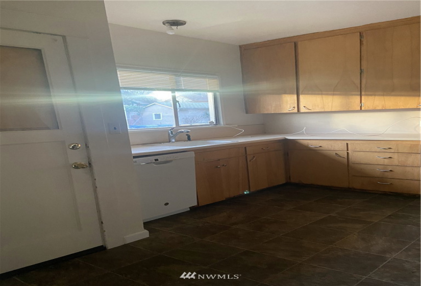 4541 5th, Seattle, Washington 98105, 4 Bedrooms Bedrooms, ,1 BathroomBathrooms,Residential,For Sale,15/59,5th,NWM1871183